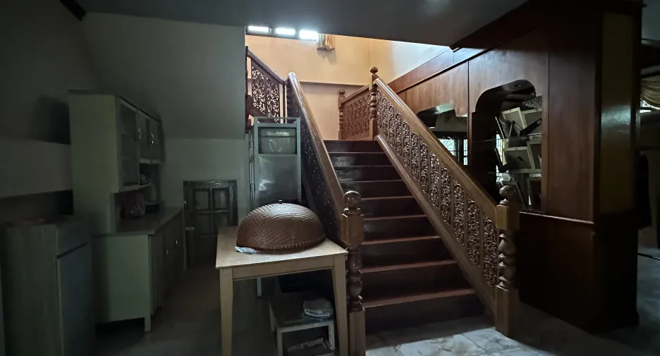 For sale and for rent 6 bedrooms house in San Sai, Chiang Mai