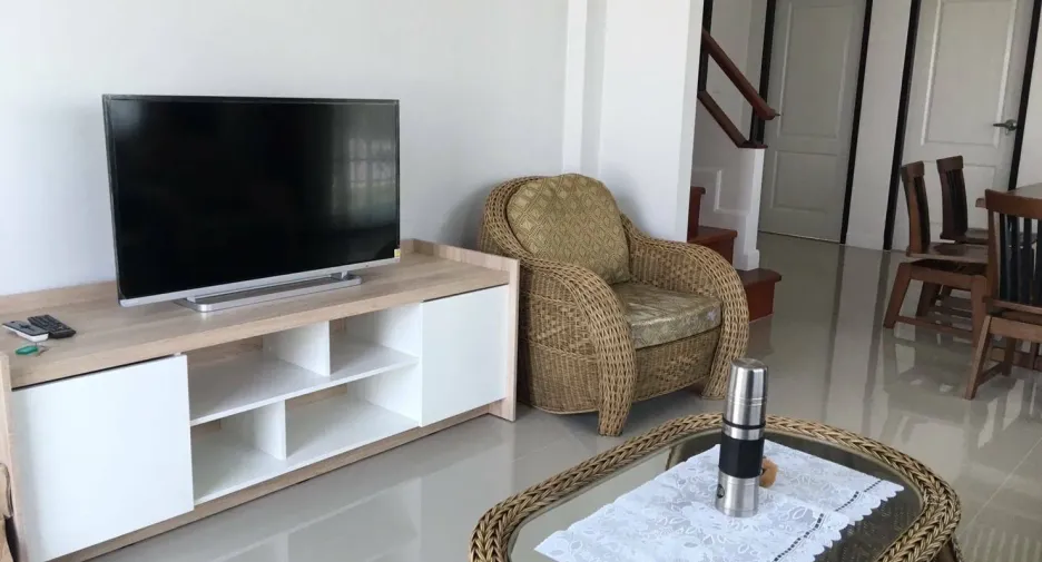 For rent 4 bedrooms house in Mueang Chiang Mai, Chiang Mai