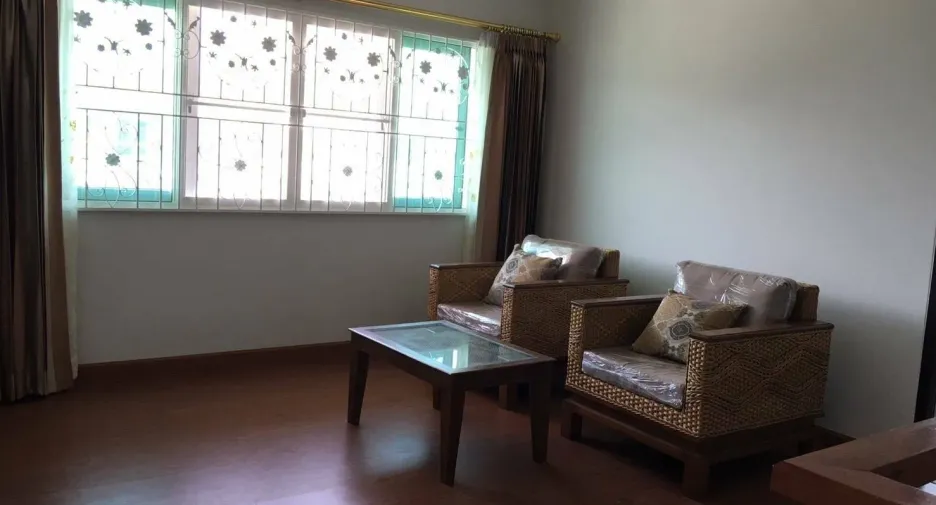 For rent 4 bedrooms house in Mueang Chiang Mai, Chiang Mai
