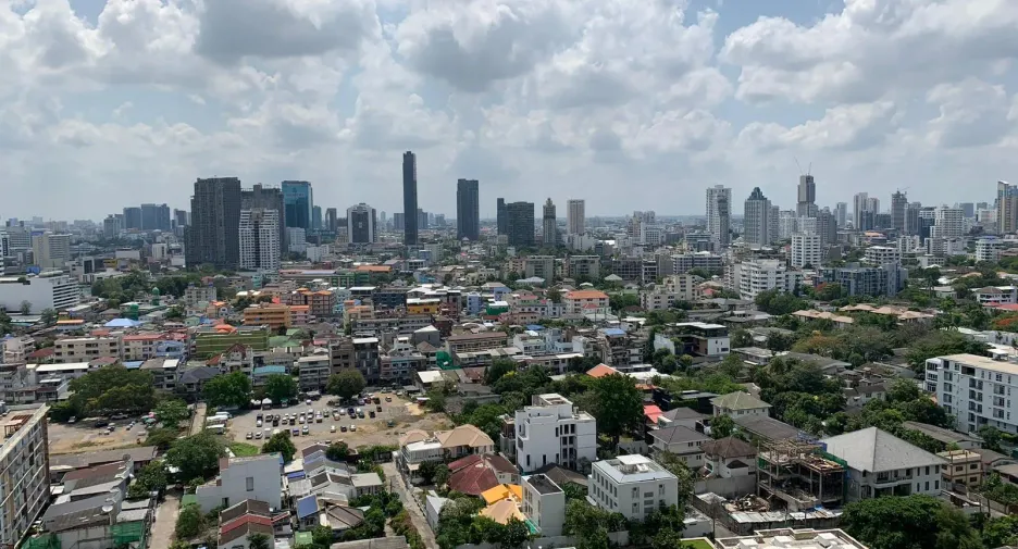 Condo en venta y en alquiler de 2 habitaciones en Watthana, Bangkok