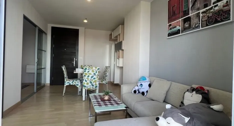 Продажа и аренда 1 кровать кондо в Хуаи Кхщанг, Бангкок