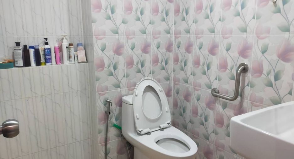 出售 和 出租 公寓 公寓 在 Bang Lamung, Chon Buri