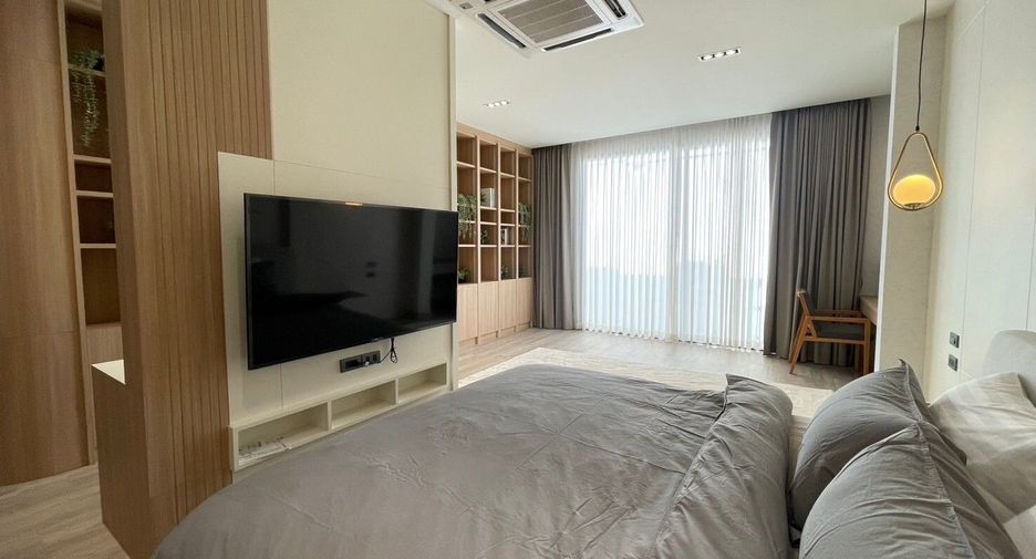 À vendre et à louer 4 chambres maison à San Kamphaeng, Chiang Mai