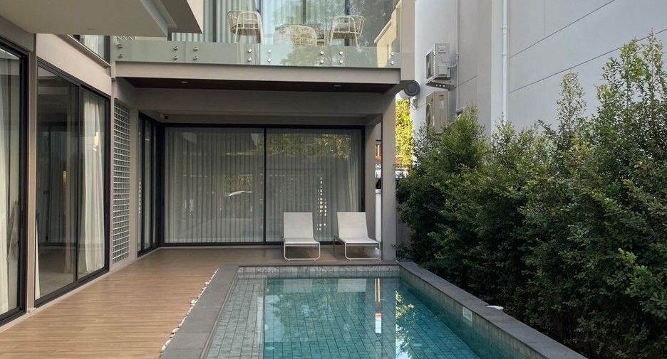 À vendre et à louer 4 chambres maison à San Kamphaeng, Chiang Mai