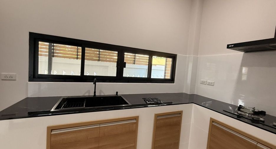 For sale 3 bedrooms house in Doi Saket, Chiang Mai