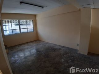 Casa adosada en alquiler de 2 habitaciones en Bang Sao Thong, Samut Prakan