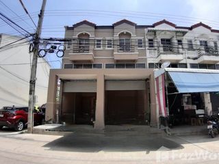 Casa adosada en alquiler de 2 habitaciones en Bang Sao Thong, Samut Prakan