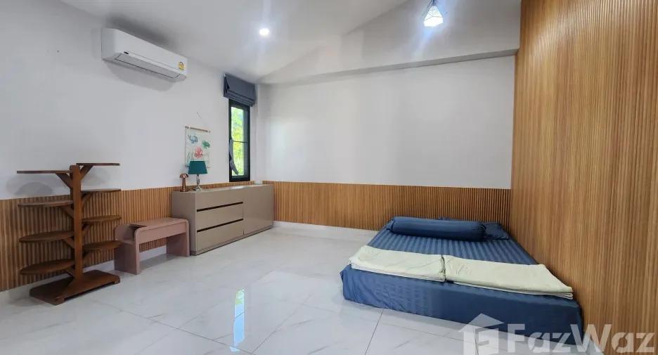 For rent 3 bedrooms house in Saraphi, Chiang Mai