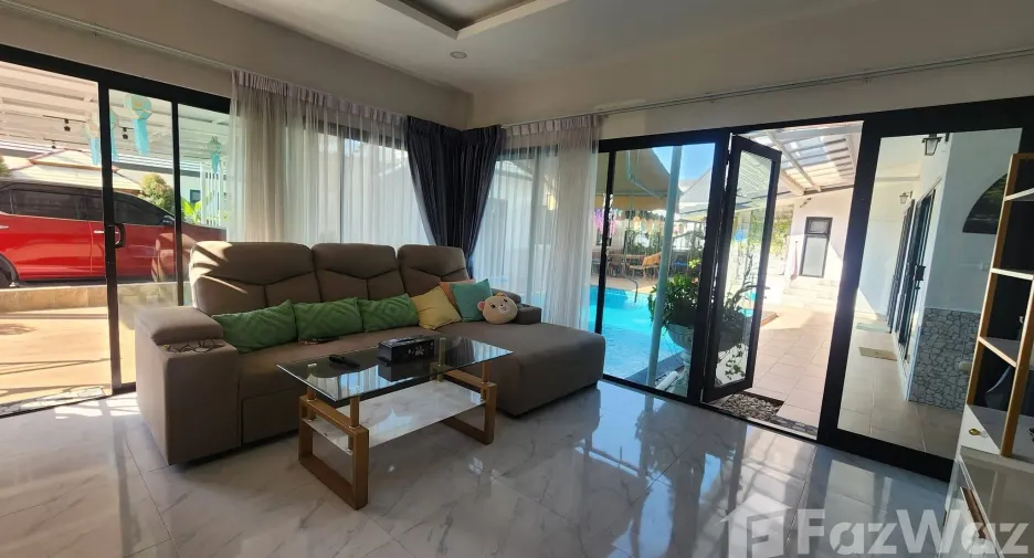 For rent 3 bedrooms house in Saraphi, Chiang Mai