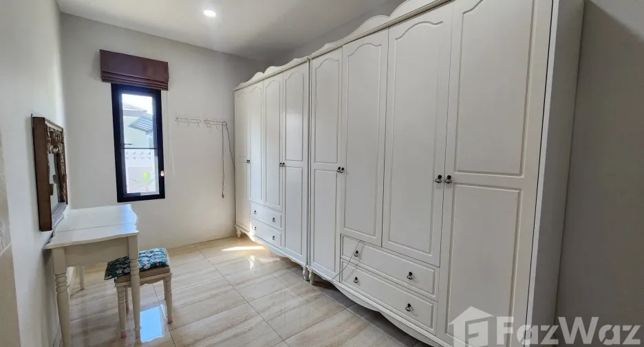 For rent 3 bedrooms house in Saraphi, Chiang Mai