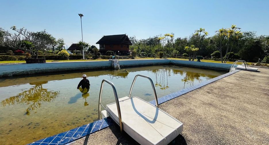 For rent 4 bedrooms house in Doi Saket, Chiang Mai
