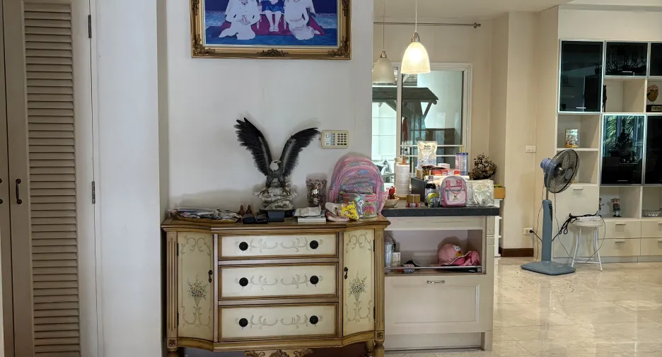 For sale 5 bedrooms house in Bueng Kum, Bangkok