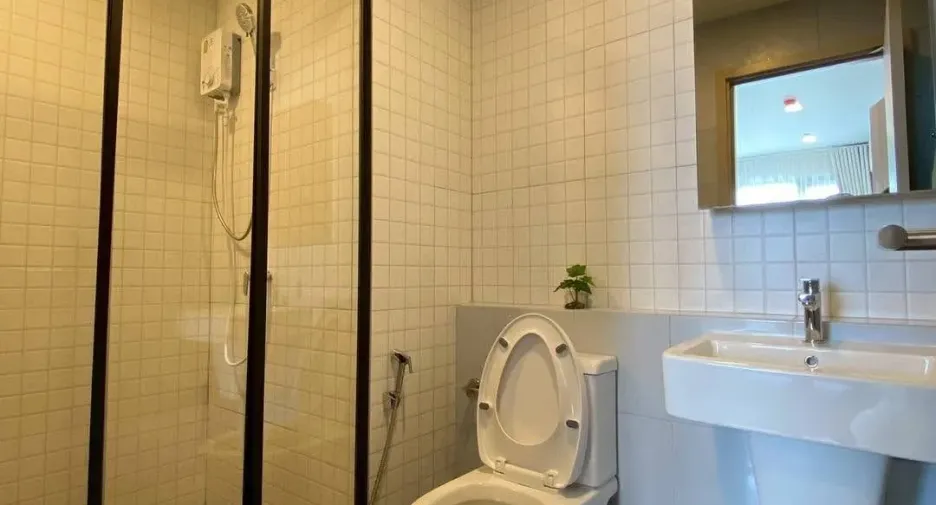 For rent 2 bedrooms condo in Mueang Chiang Mai, Chiang Mai