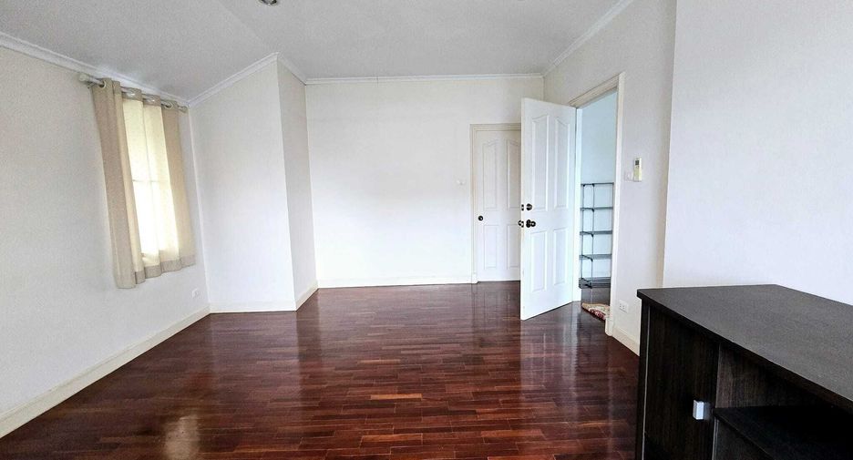 For sale 3 bedrooms house in San Sai, Chiang Mai