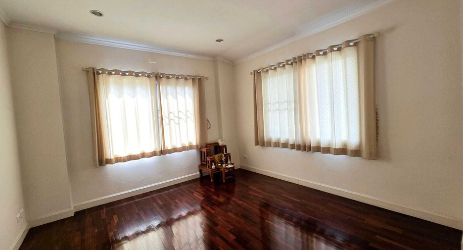 For sale 3 bedrooms house in San Sai, Chiang Mai