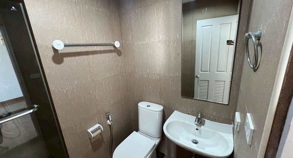 Condo en alquiler de 2 habitaciones en Bang Lamung, Chonburi