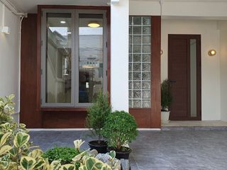 À vendre 4 chambres maison de ville à Mueang Chiang Mai, Chiang Mai