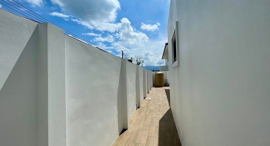 Haus zum Kauf mit 4 Zimmer in San Sai, Chiang Mai