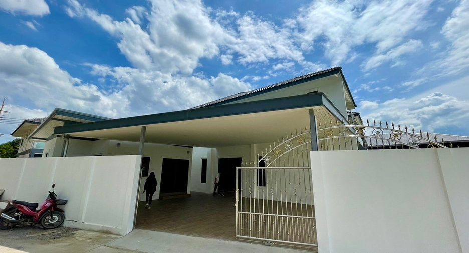Haus zum Kauf mit 4 Zimmer in San Sai, Chiang Mai