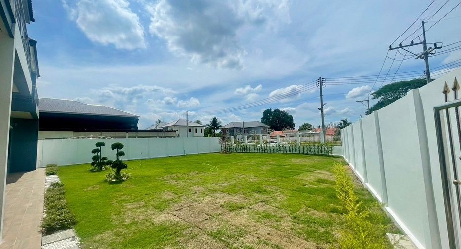 Haus zum Kauf mit 4 Zimmer in San Sai, Chiang Mai