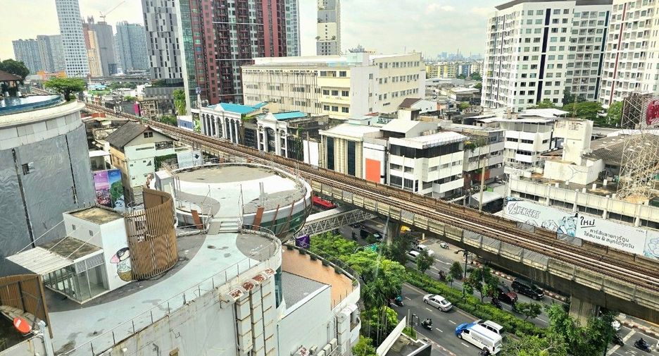 For sale 2 ベッドルーム condo in Khlong Toei, Bangkok
