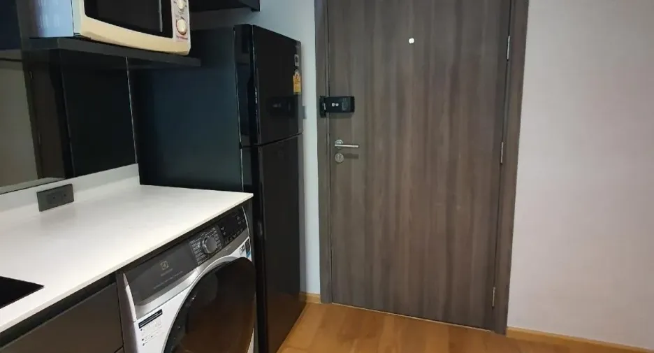 For sale studio condo in Bang Rak, Bangkok