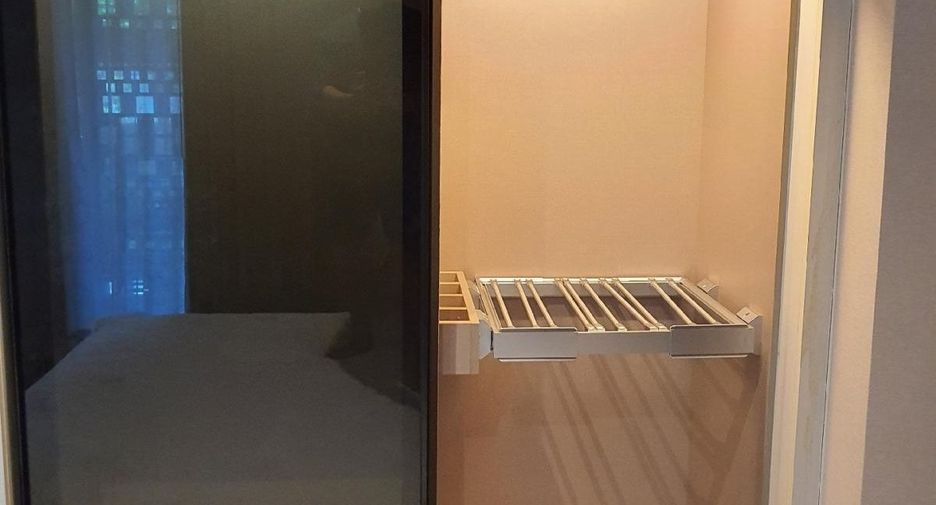For sale studio condo in Bang Rak, Bangkok
