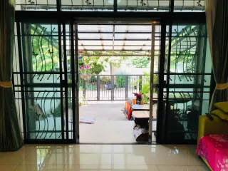 Casa adosada en alquiler de 2 habitaciones en Mueang Chiang Mai, Chiang Mai