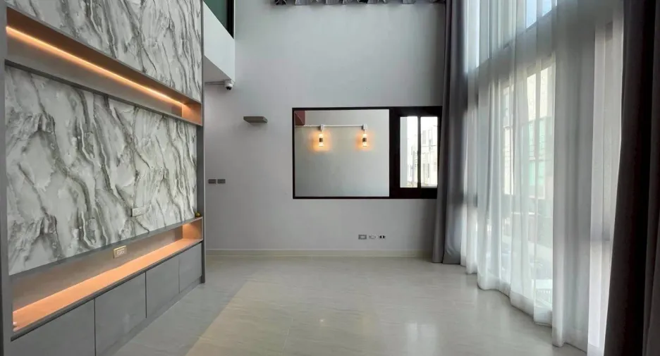 Casa en venta de 3 habitaciones en Suan Luang, Bangkok