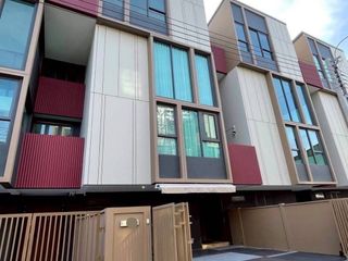 For sale 3 bedrooms house in Suan Luang, Bangkok