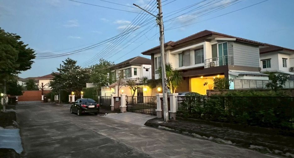 Casa en venta de 3 habitaciones en San Kamphaeng, Chiang Mai