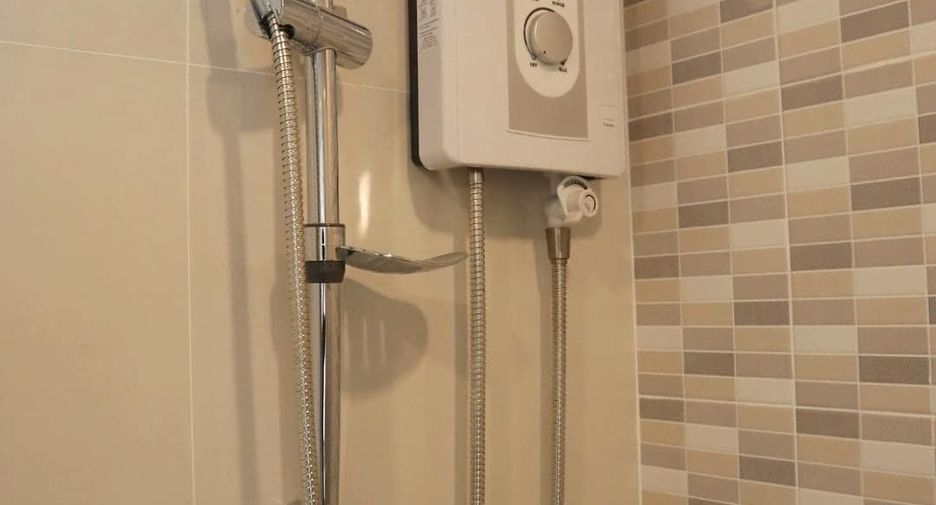 For rent studio condo in Mueang Samut Prakan, Samut Prakan