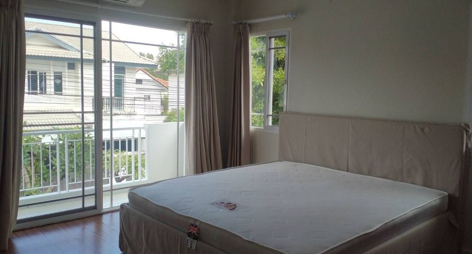 For rent 3 bedrooms house in Mueang Chiang Mai, Chiang Mai