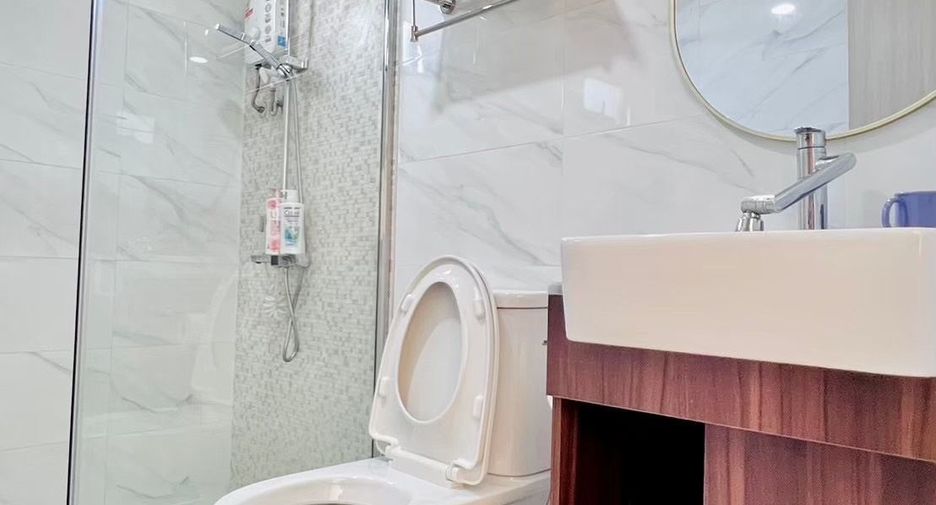 For rent 2 bedrooms condo in Mueang Chiang Mai, Chiang Mai