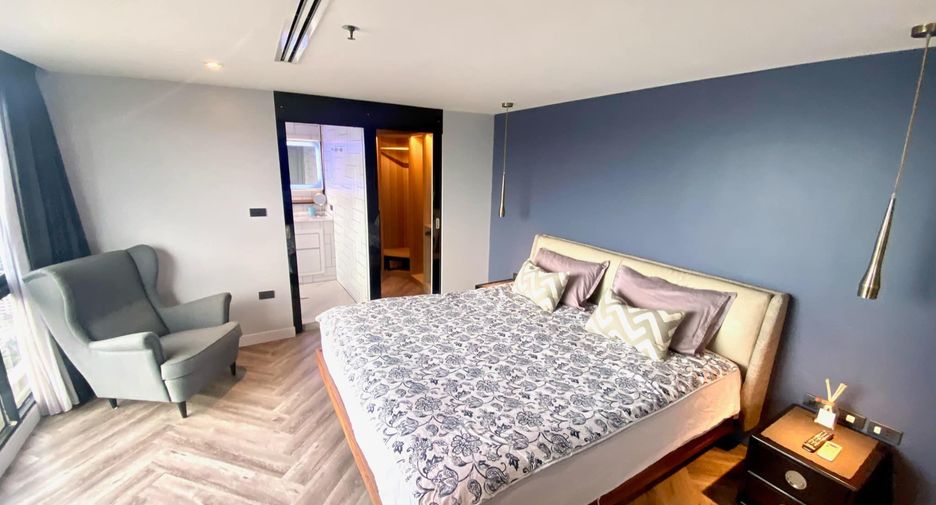 For sale and for rent 2 bedrooms condo in Watthana, Bangkok