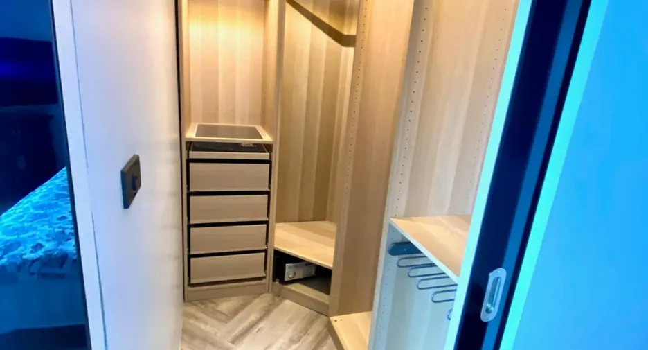 For sale and for rent 2 bedrooms condo in Watthana, Bangkok