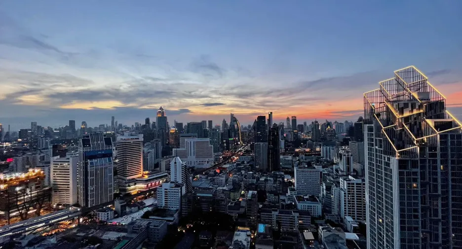 For sale and for rent 2 bedrooms condo in Watthana, Bangkok