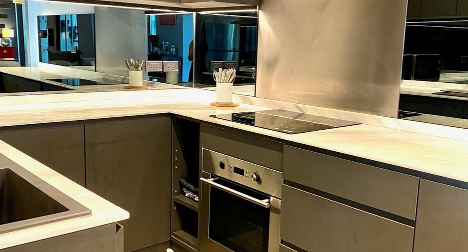 For sale and for rent 2 bedrooms condo in Watthana, Bangkok
