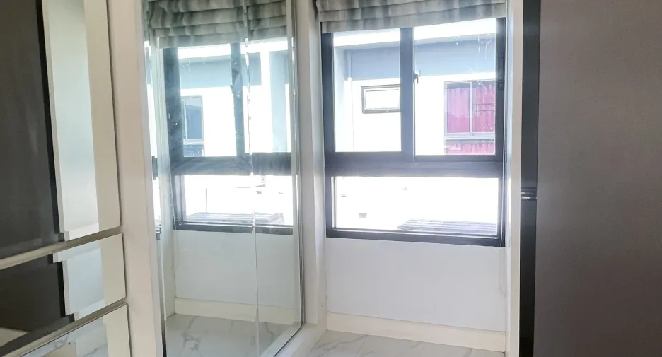 For sale and for rent 3 bedrooms townhouse in Yan Nawa, Bangkok
