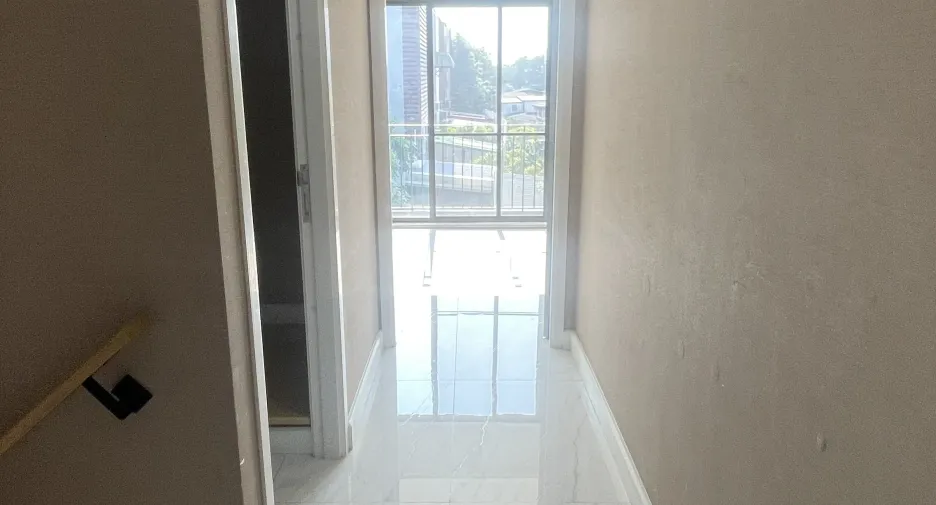 For sale and for rent 3 bedrooms townhouse in Yan Nawa, Bangkok