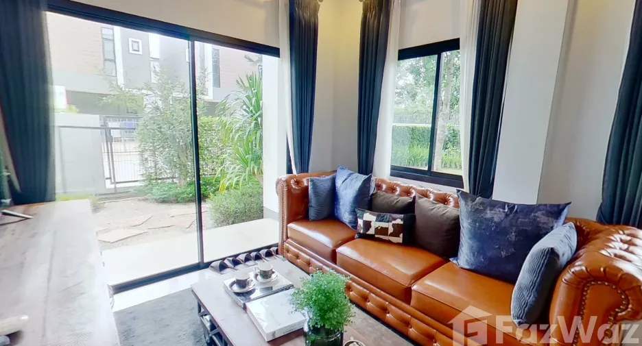 Casa adosada en venta de 3 habitaciones en Saraphi, Chiang Mai