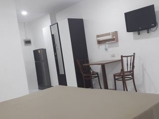 À vendre studio condo à Bang Na, Bangkok