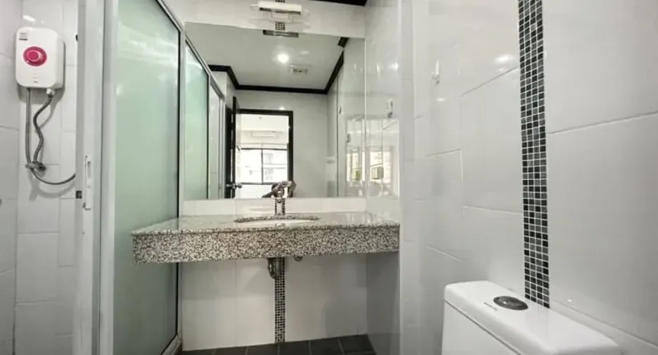 For sale and for rent 1 bed condo in Bang Lamung, Chonburi