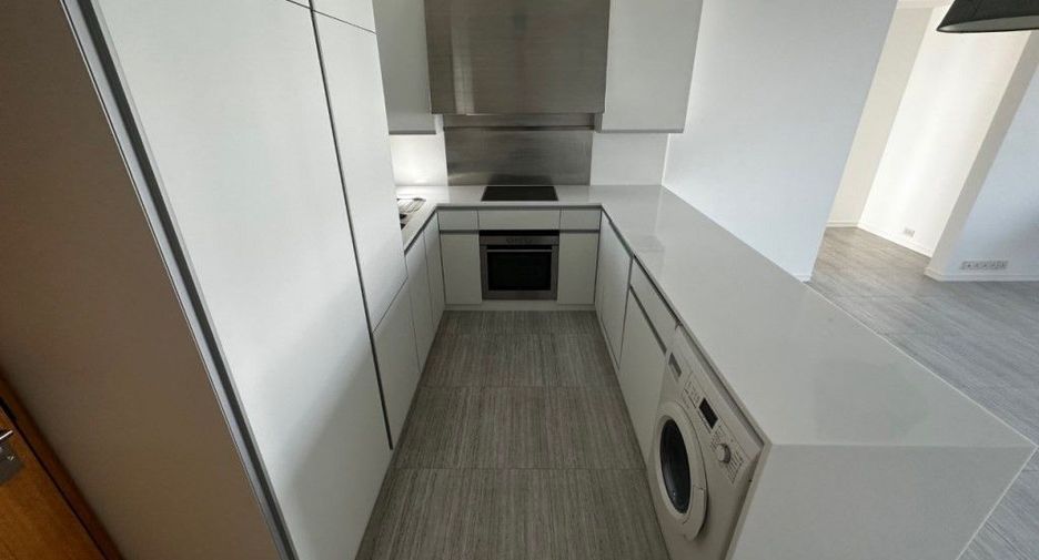 For sale 2 bedrooms condo in Sathon, Bangkok