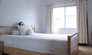 For rent 1 bed condo in Huai Khwang, Bangkok