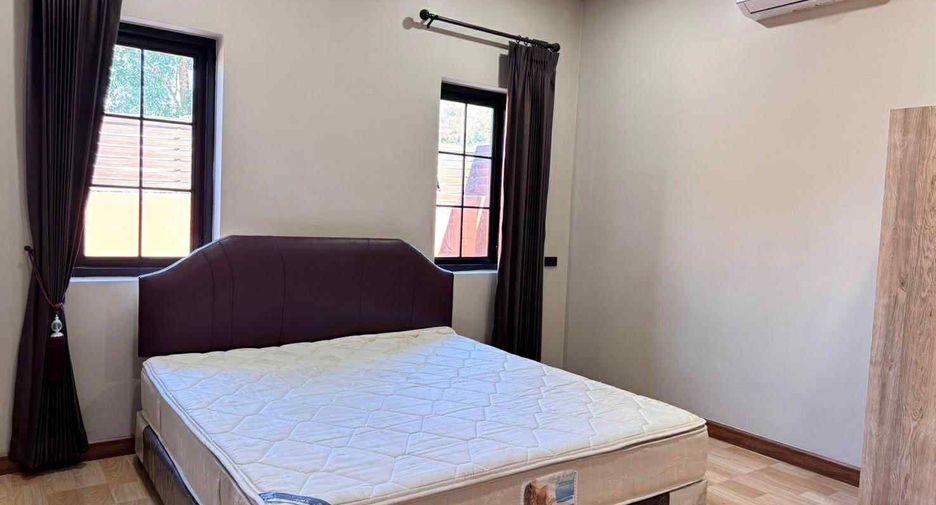 For rent 3 bedrooms villa in Bang Lamung, Chonburi