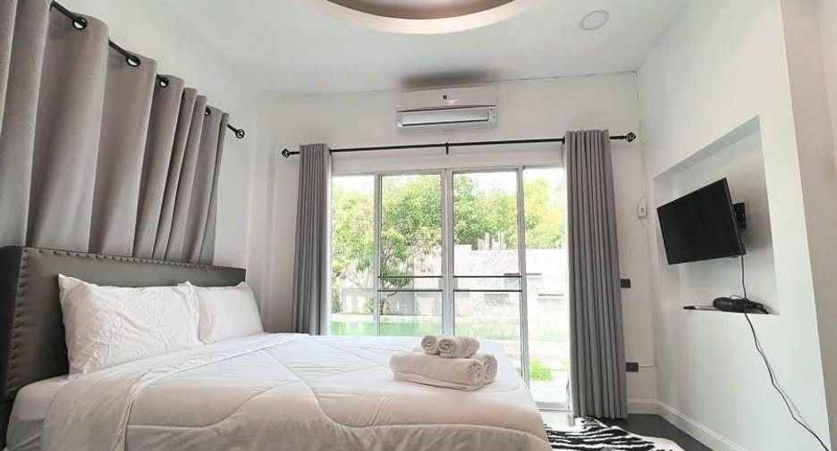 For sale and for rent 5 bedrooms villa in San Sai, Chiang Mai