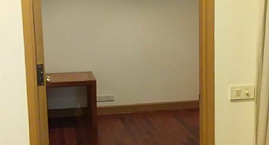 For sale and for rent 2 bedrooms condo in Khlong San, Bangkok