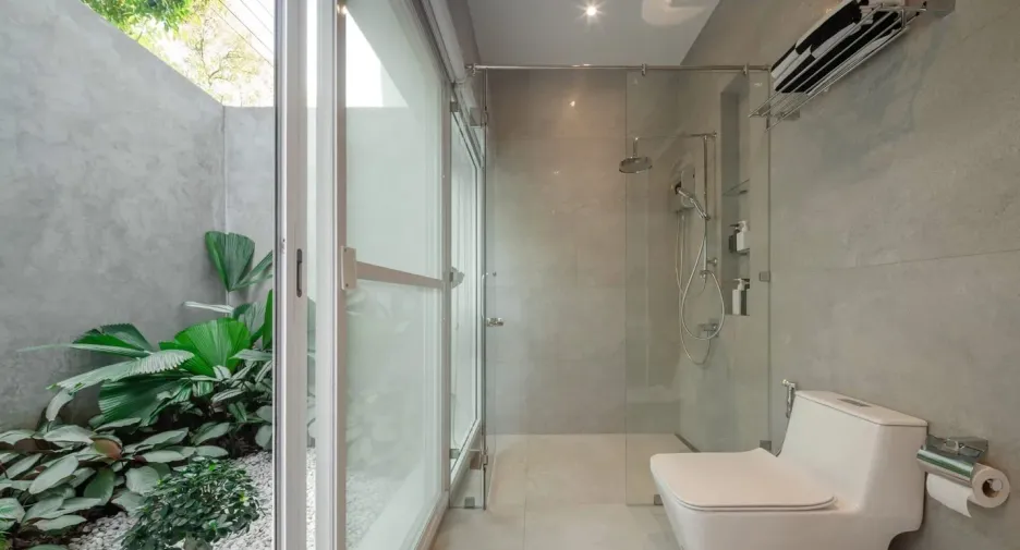 For sale 4 bedrooms villa in Mueang Chiang Mai, Chiang Mai