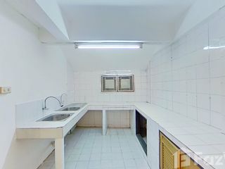 For sale 4 bedrooms townhouse in Mueang Chiang Mai, Chiang Mai